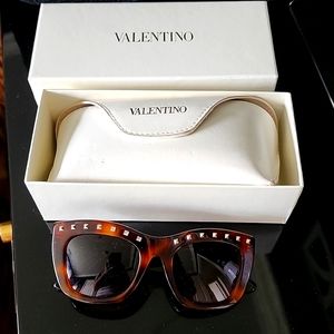 AUTHENTIC Valentino Havana Sunglasses
